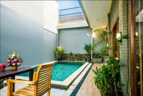 Canggu Ocean House/Orange. By walk to the beach!